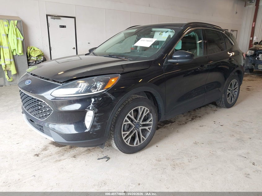 2020 FORD ESCAPE auction photo 2