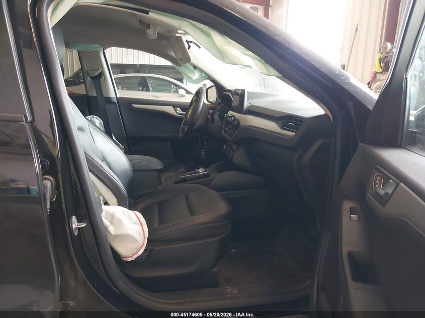 2020 FORD ESCAPE auction photo 5