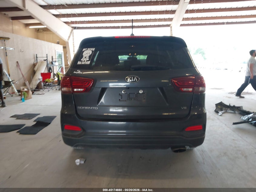 KIA SORENTO 2019 VIN 5XYPGDA51KG441256