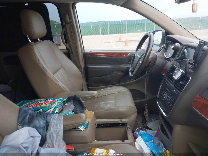 2014 Chrysler Town & Country Touring-L VIN: 2C4RC1CG8ER461926 Lot: 45174665