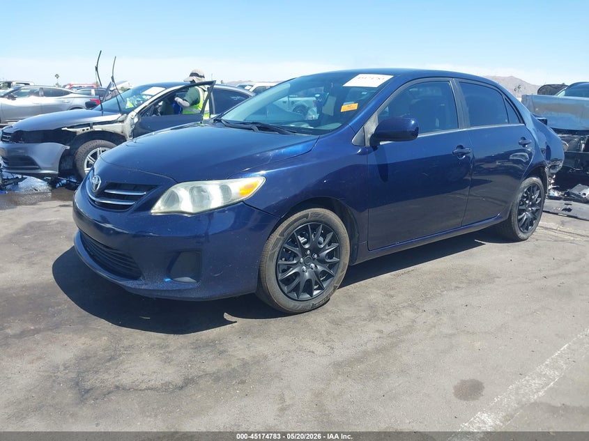 2013 Toyota Corolla Le 5YFBU4EE4DP200805 photo 1