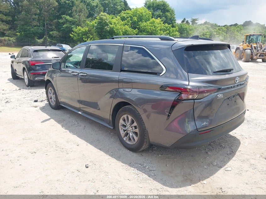 2025 TOYOTA SIENNA auction photo 3