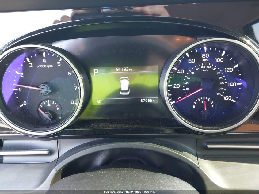 2022 KIA CARNIVAL MPV auction photo 7