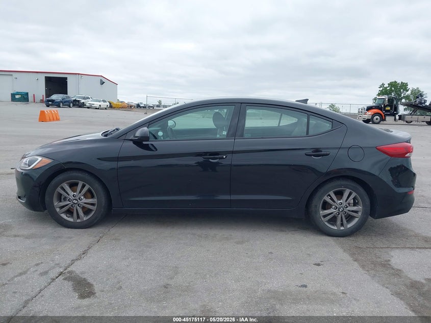 2017 Hyundai Elantra - вигляд 14