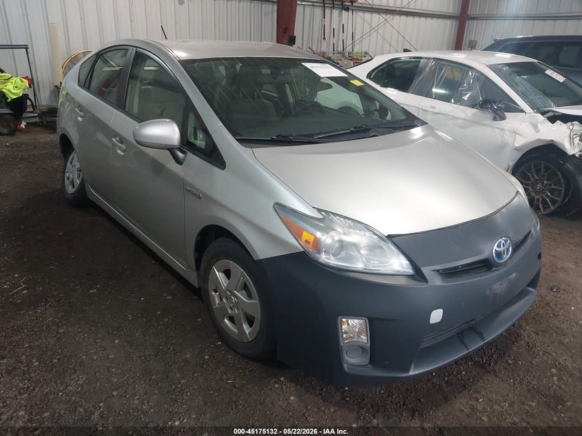 2010 TOYOTA PRIUS III
