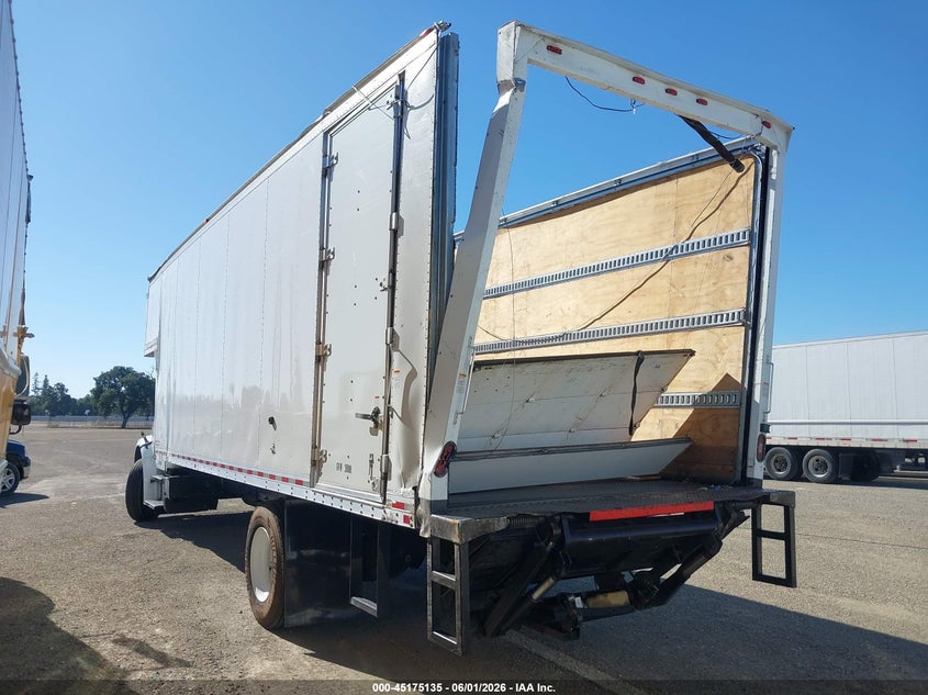 2020 FREIGHTLINER M2 106 auction photo 3