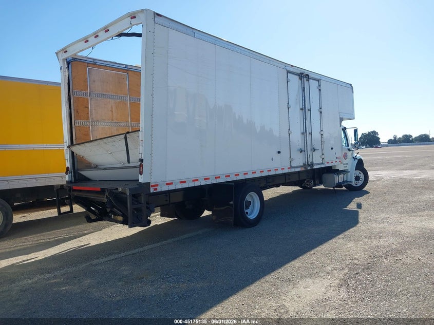 2020 FREIGHTLINER M2 106 auction photo 4