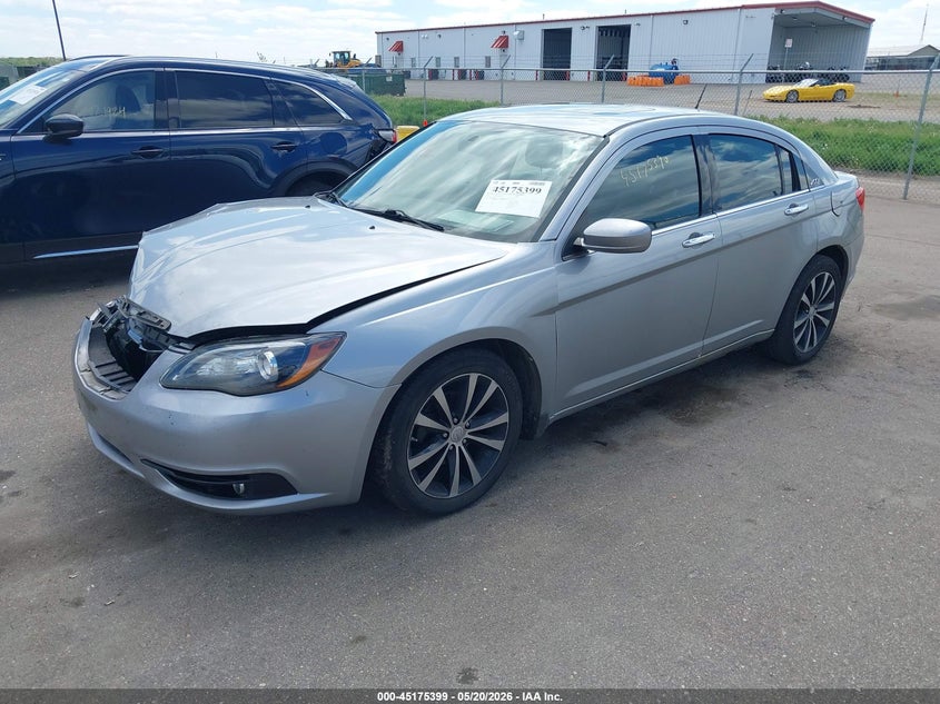 2013 Chrysler 200 Limited 1C3CCBCG3DN727672 photo 1