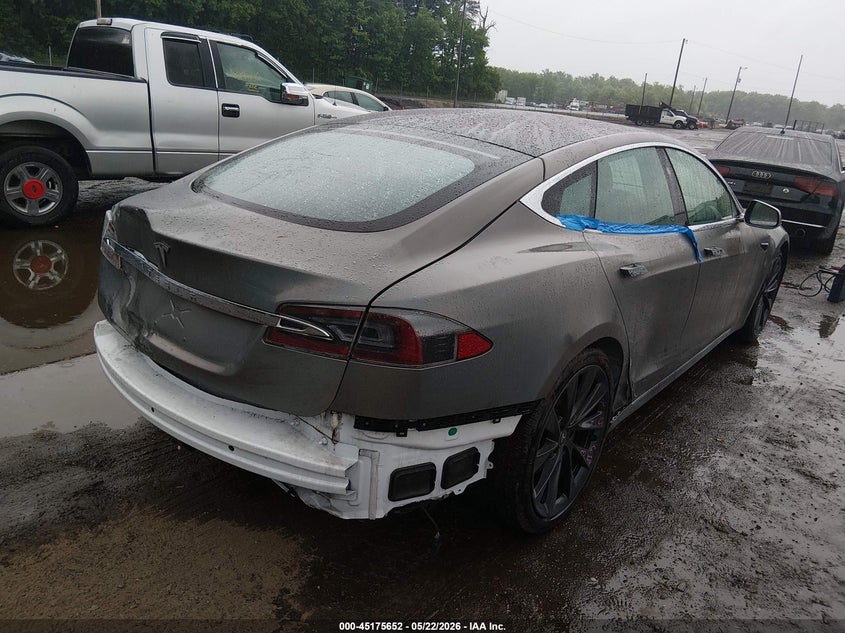 2020 TESLA MODEL S auction photo 4
