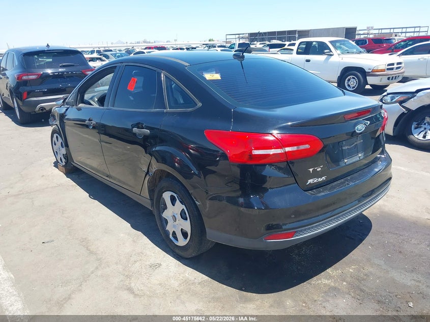 Vin: 1fadp3e2xjl260792, lot: 45673348, ford focus s 20183