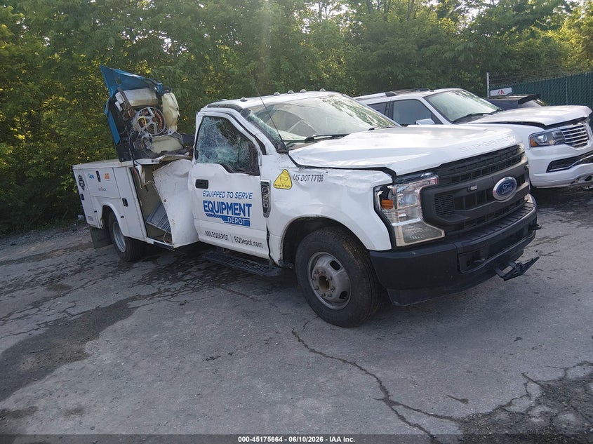 2022 FORD F-350 CHASSIS auction photo 1