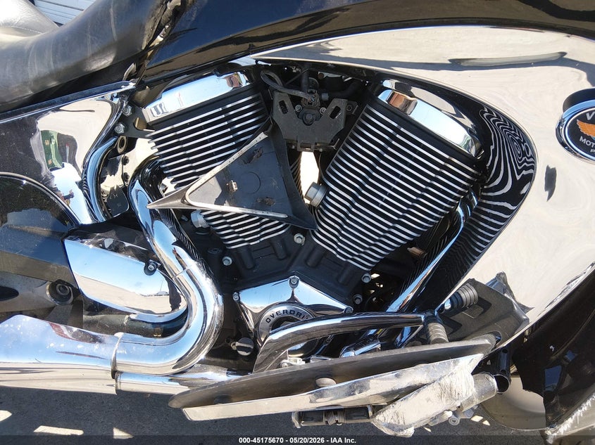 2009 Victory Motorcycles Vision Touring VIN: 5VPSD36L893000549 Lot: 45175670