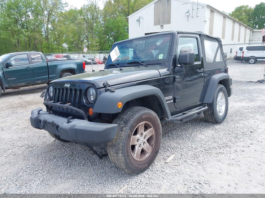 2013 JEEP WRANGLER auction photo 2