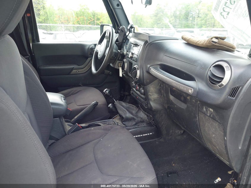2013 JEEP WRANGLER auction photo 5