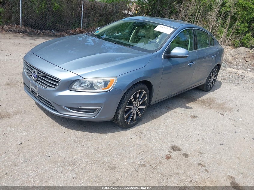 2017 VOLVO S60 INSCRIPTION auction photo 2