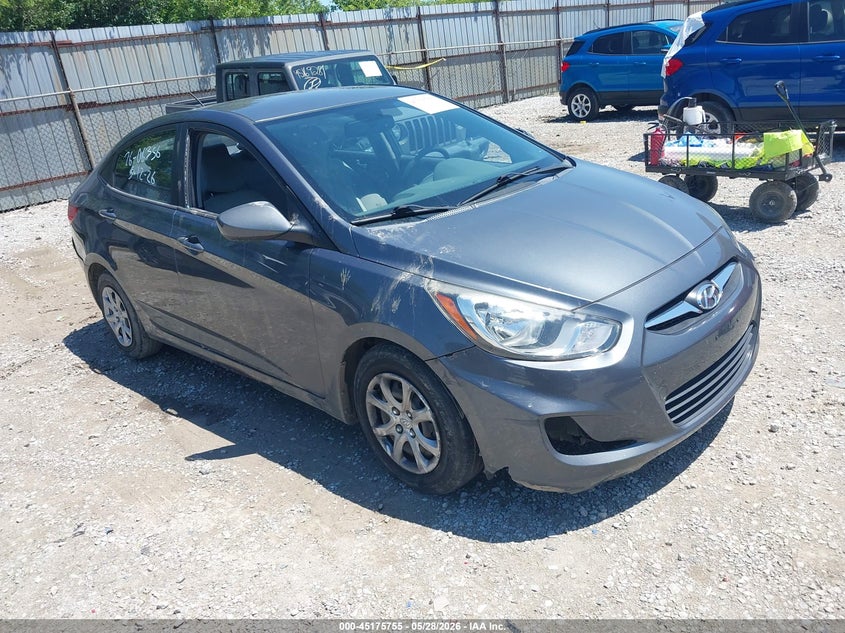 2013 HYUNDAI ACCENT auction photo 1