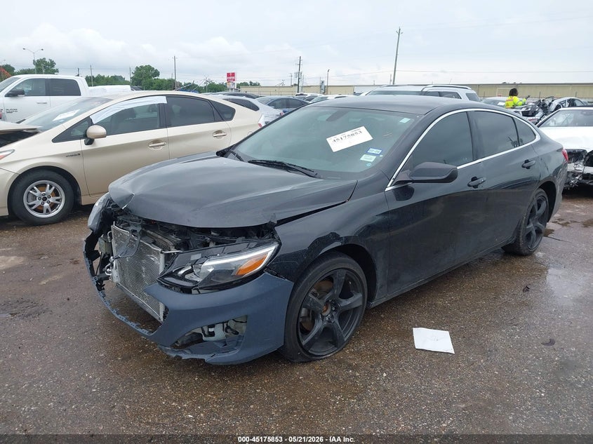 2019 CHEVROLET MALIBU auction photo 2