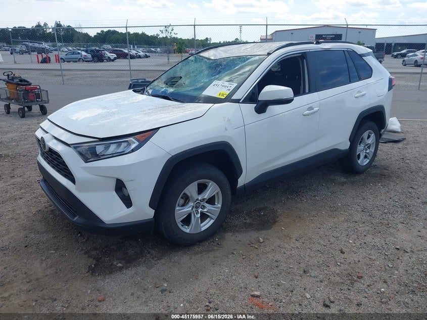 VIN 2T3W1RFV1LW059945 2020 TOYOTA RAV4 XLE