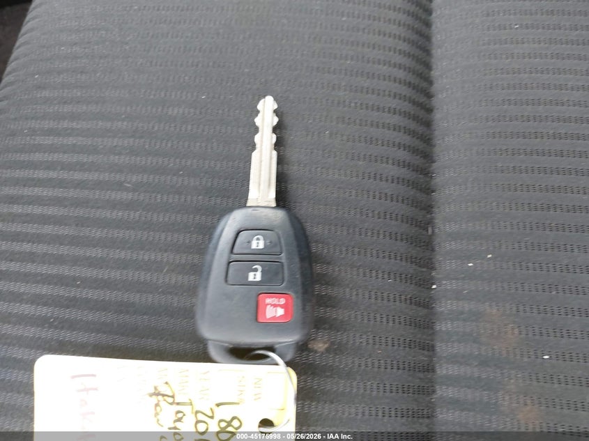 TOYOTA RAV4 - zdjęcie 11