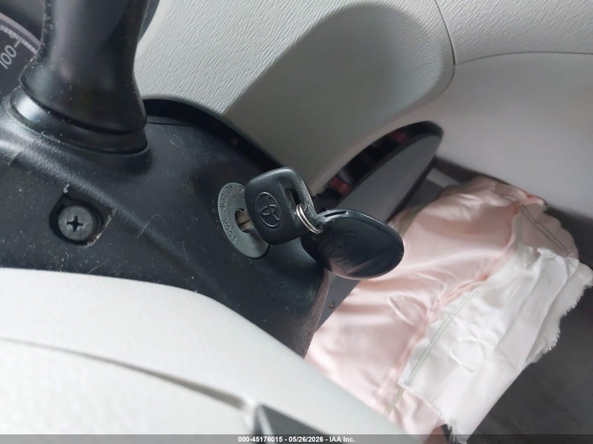 2012 TOYOTA SIENNA VAN 3.5L V-6 DOHC, VVT, 266HP