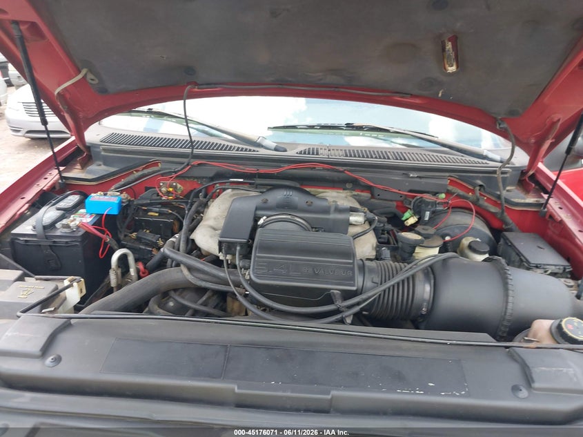 2000 Lincoln Navigator VIN: 5LMPU28A0YLJ10741 Lot: 45176071