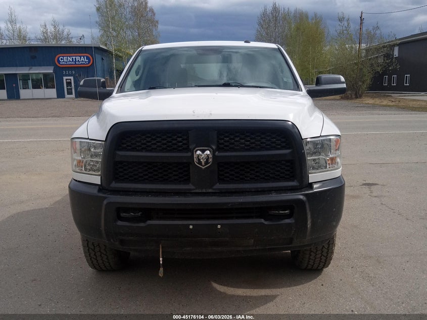 Vin: 3c6tr5htxjg147459, lot: 45673790, ram 2500 tradesman  4x4 8' box 20184