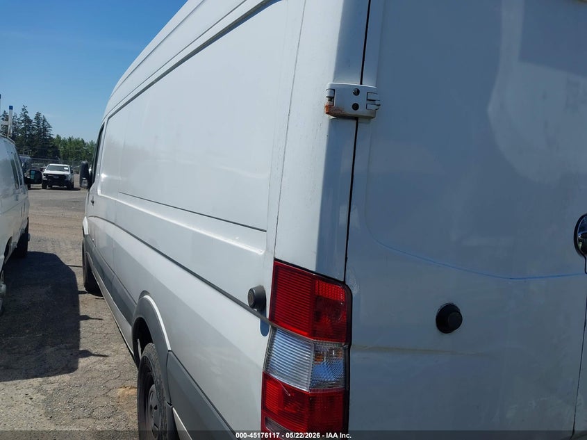 Vin: wdype8cc5a5448649, lot: 45673803, freightliner sprinter 2500 20103