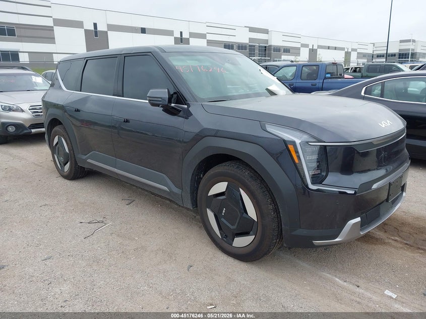 2026 KIA EV9 auction photo 1