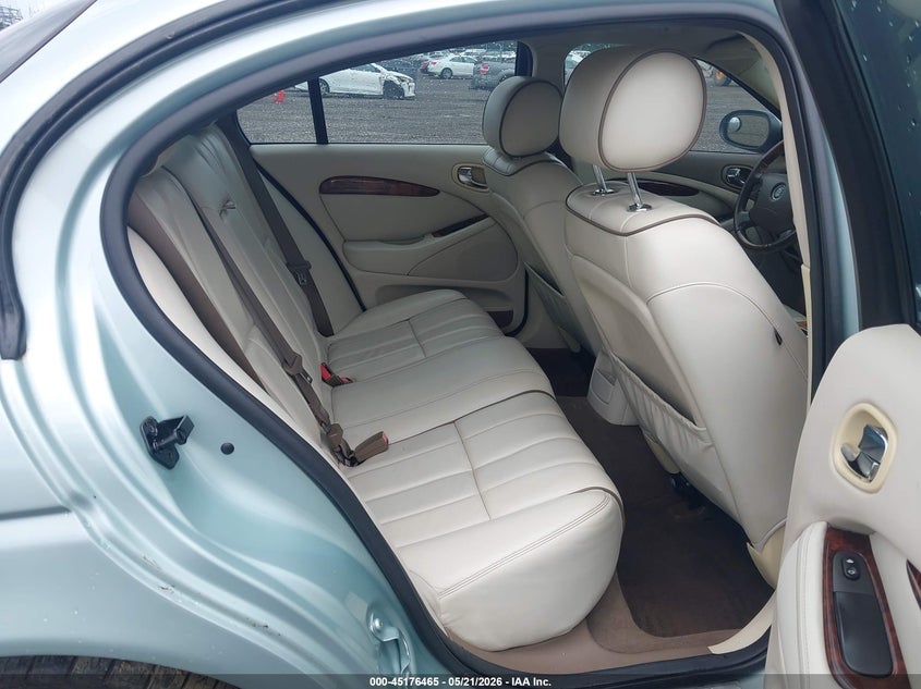 2005 Jaguar S-Type 4.2L V8 VIN: SAJWA01U35HN25928 Lot: 45176465