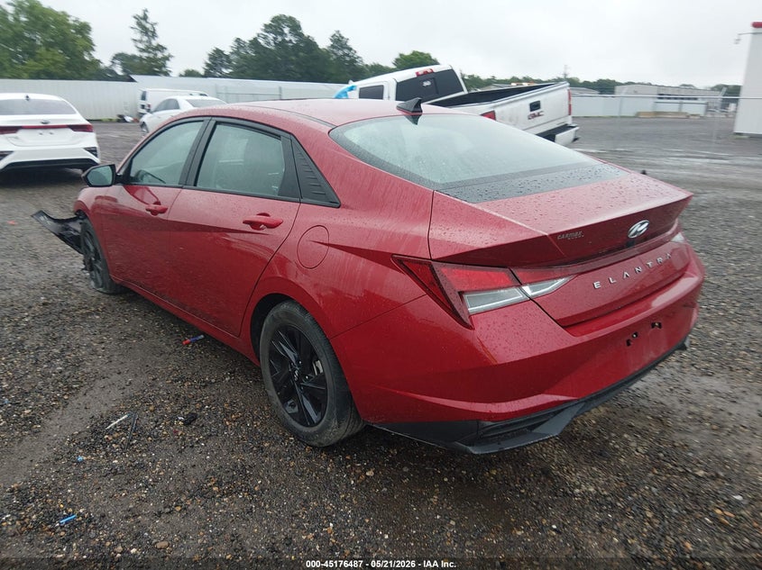 2023 HYUNDAI ELANTRA auction photo 3