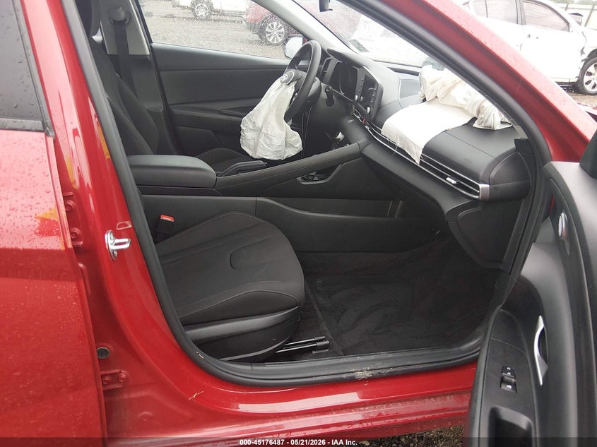 2023 HYUNDAI ELANTRA auction photo 5
