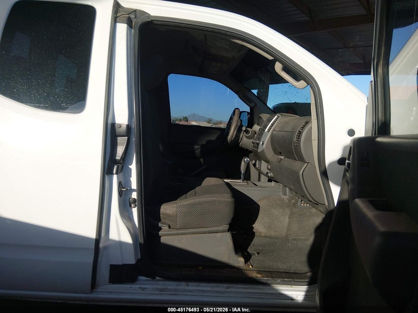 2012 Nissan Navara (frontier) 4.0 Frontier Sv white Lot 111045176493 Vin 1N6AD0CU8CC424288