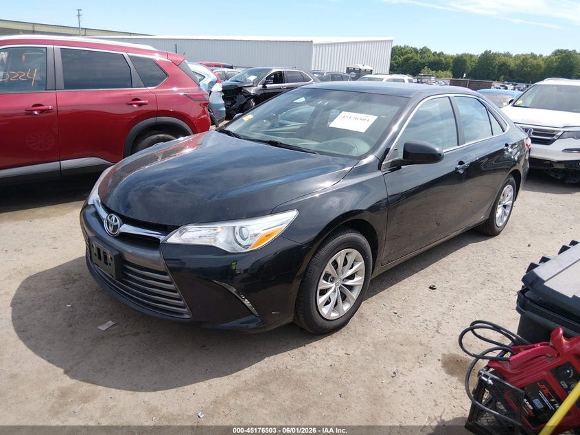 2017 Toyota Camry Le 4T1BF1FK8HU709653 photo 1