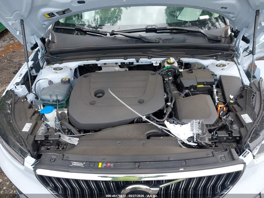2025 Volvo Xc40 B5 Plus Bright Theme VIN: YV4L12UE6S2552196 Lot: 45176622
