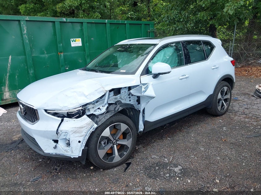Vin: yv4l12ue6s2552196, lot: 45674308, volvo xc40 b5 plus bright theme 20252
