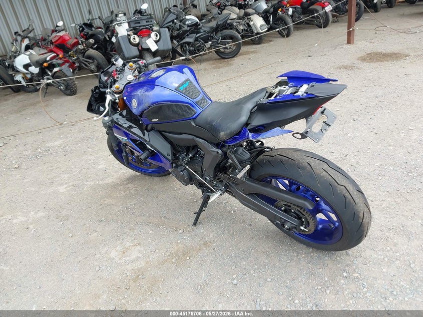2025 YAMAHA YZFR7 auction photo 3