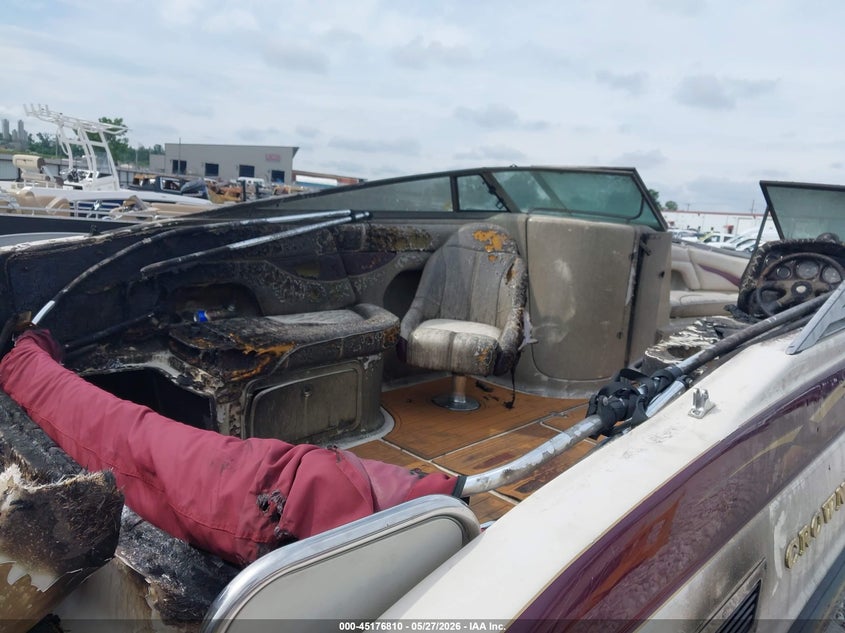 2001 CROWNLINE OTHER auction photo 6