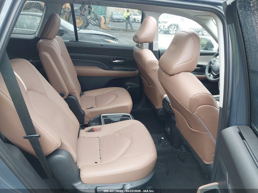 VIN 5TDAAAB56TS110651 2026 TOYOTA GRAND HIGHLANDER PLATINUM
