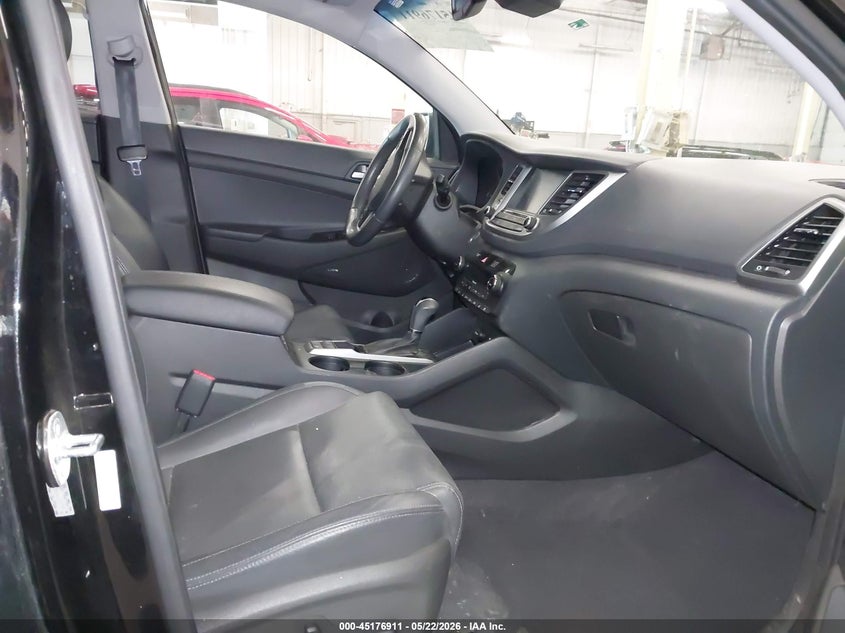 2018 HYUNDAI TUCSON auction photo 5