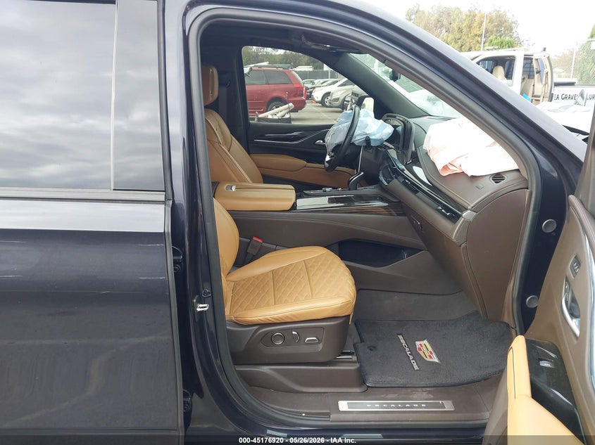 2024 CADILLAC ESCALADE auction photo 5