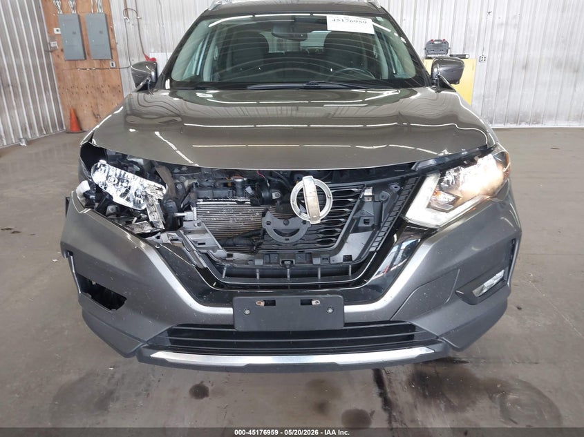 VIN 5N1AT2MM9HC747591 2017 NISSAN ROGUE SV