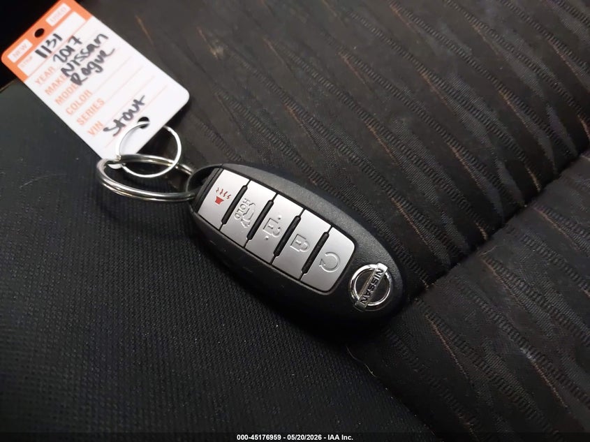 VIN 5N1AT2MM9HC747591 2017 NISSAN ROGUE SV