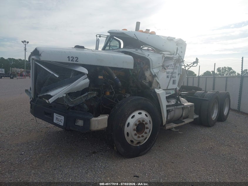 1FUYDXYB4XPA73035 1999 Freightliner Conventional Fld120 photo 1