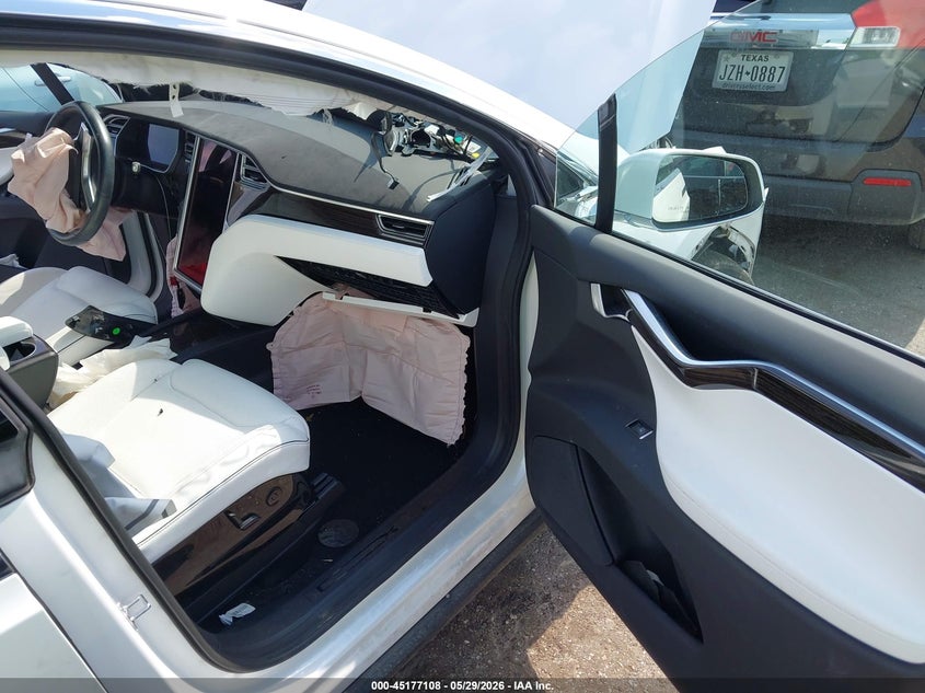 2016 TESLA MODEL X auction photo 8
