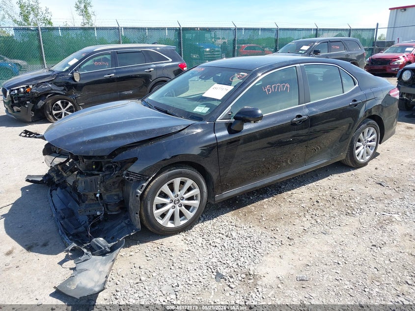2019 Toyota Camry Le 4T1B11HK3KU200962 photo 1