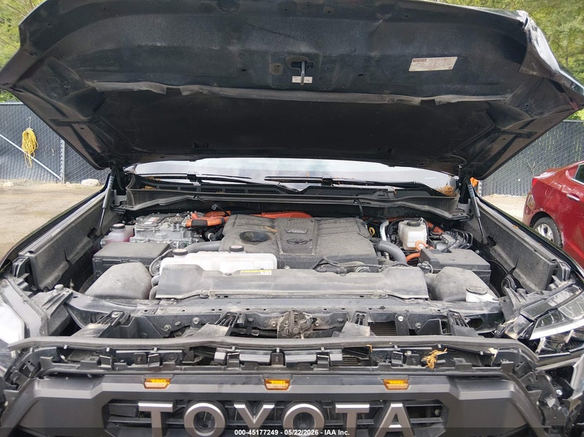 TOYOTA TUNDRA HYBRID - zdjęcie 10