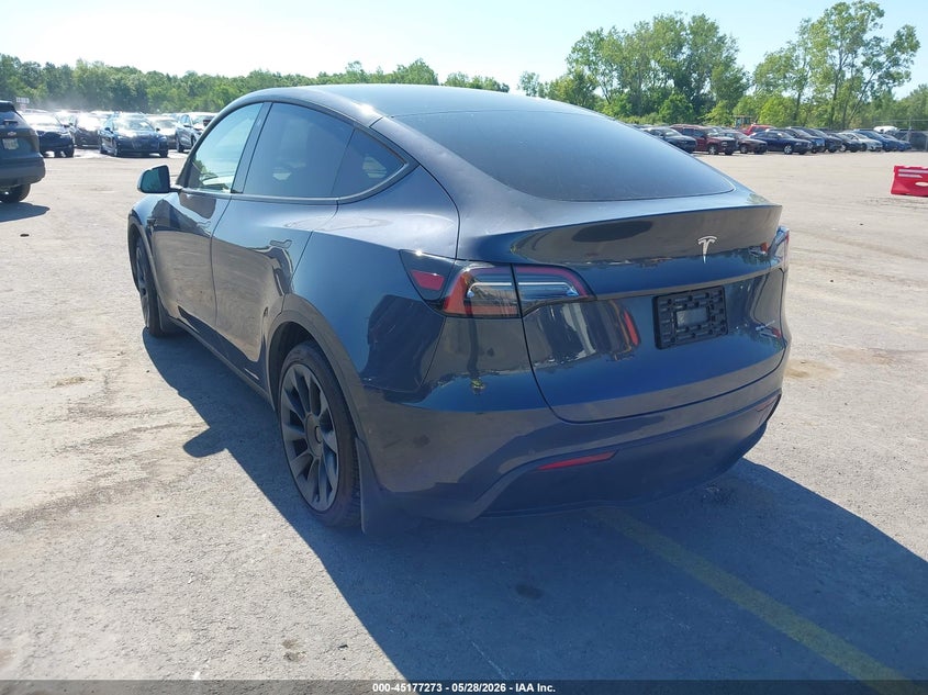 Vin: 5yjygaee9mf293946, lot: 45674959, tesla model y long range dual motor all-wheel drive 20213
