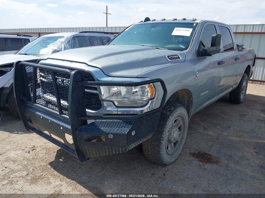 Vin: 3c6ur5cl3ng411638, lot: 45675052, ram 2500 tradesman  4x4 6'4 box 20222