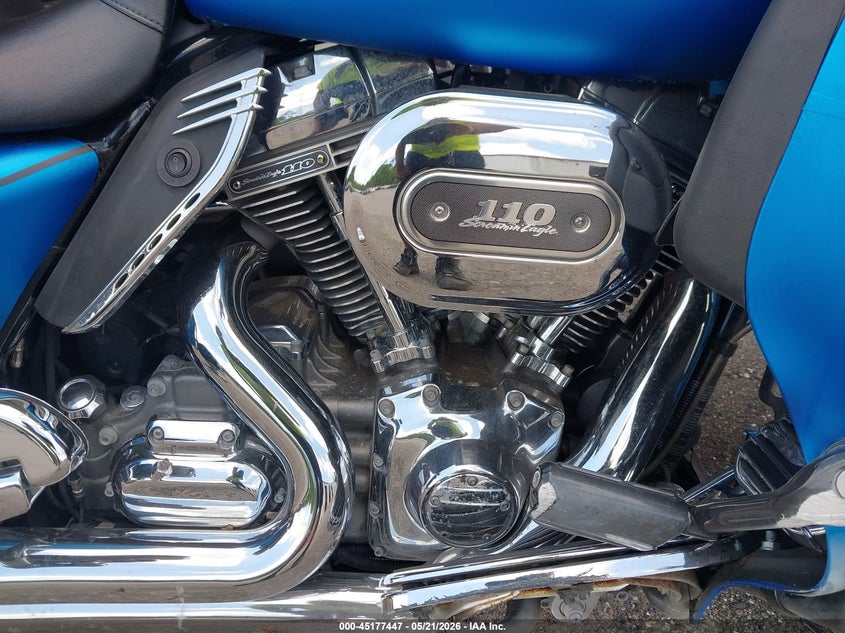 2011 Harley-Davidson Fltruse VIN: 1HD1TA810BB956552 Lot: 45177447