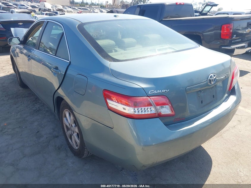 2011 TOYOTA CAMRY auction photo 3